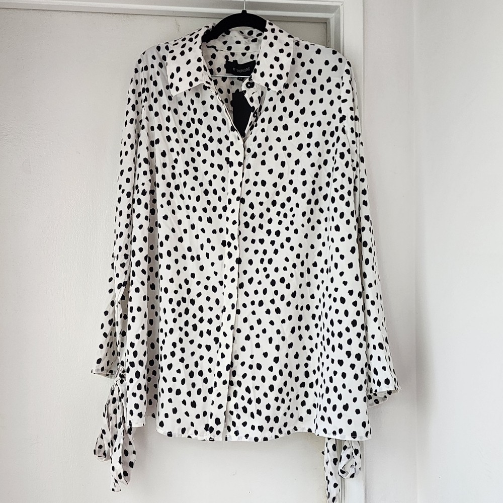 11 Honore Stevie polka dotted Dalmatian blouse with sleeve ties NWT sz 14